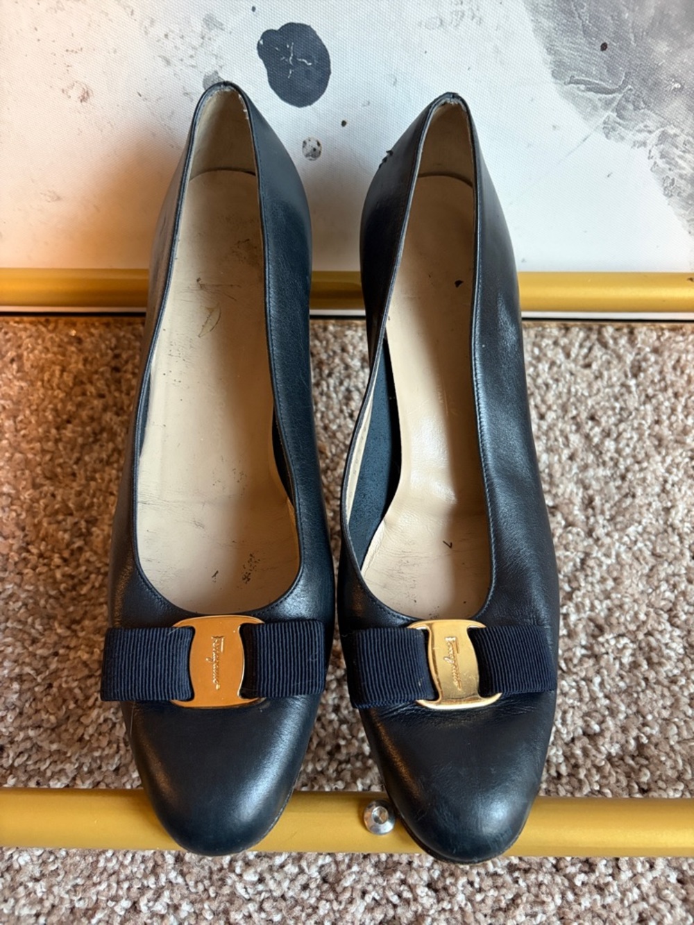 Salvatore Ferragamo Navy Vara Bow Pumps